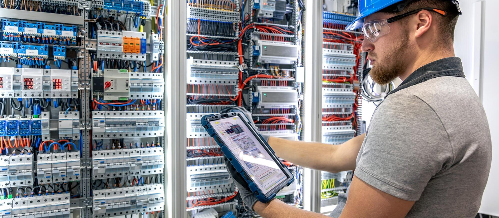 工廠自動化設備控制柜散熱